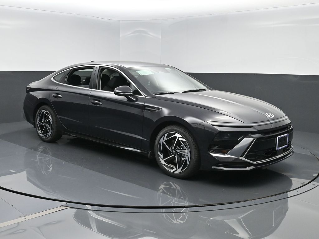 2026 Hyundai Sonata SEL's photo