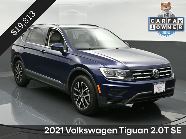 2021 Volkswagen Tiguan SE's photo
