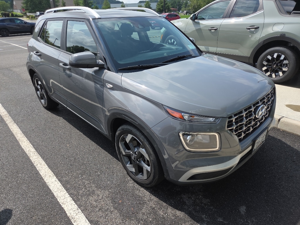 Used 2021 Hyundai Venue SEL Sport Utility