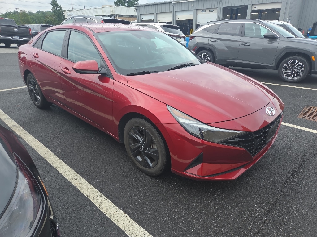 Used 2023 Hyundai Elantra SEL Sedan