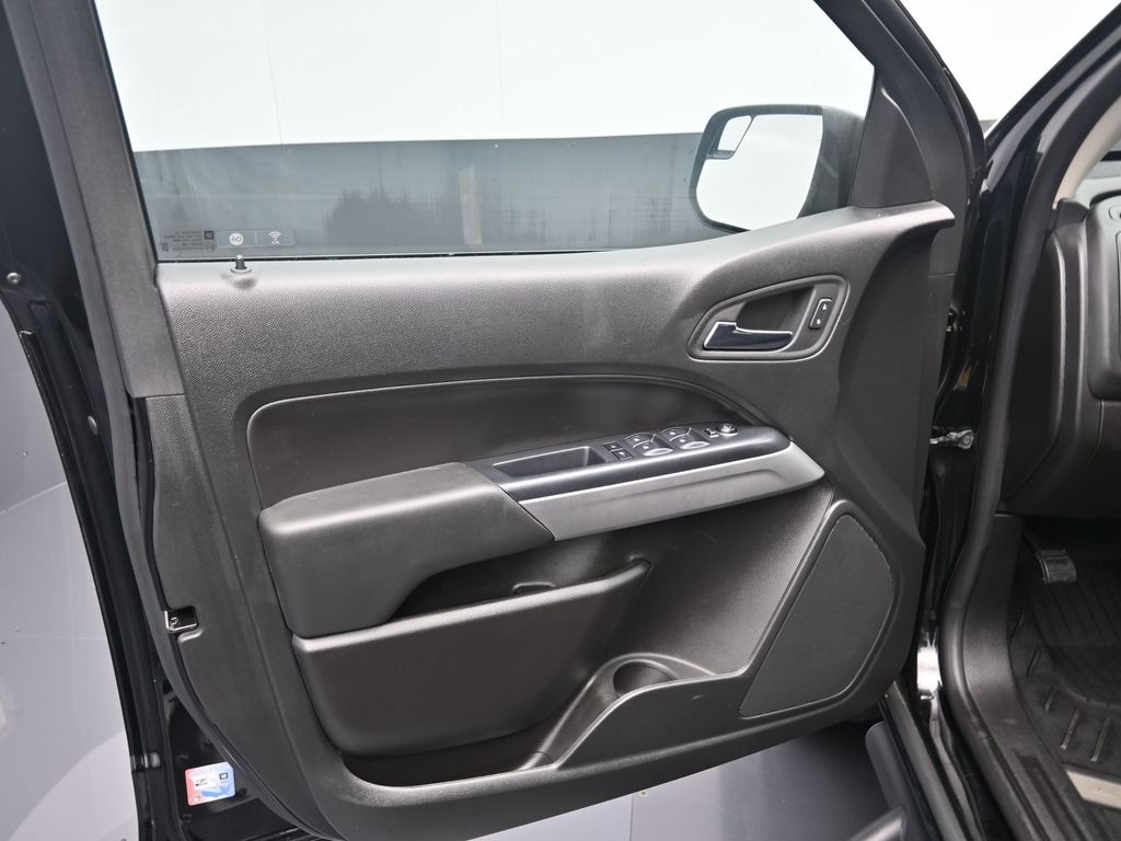 Used 2021 Chevrolet Colorado 4WD LT Crew Cab