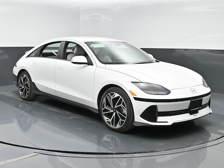 2025 Hyundai IONIQ 6 SEL Sedan