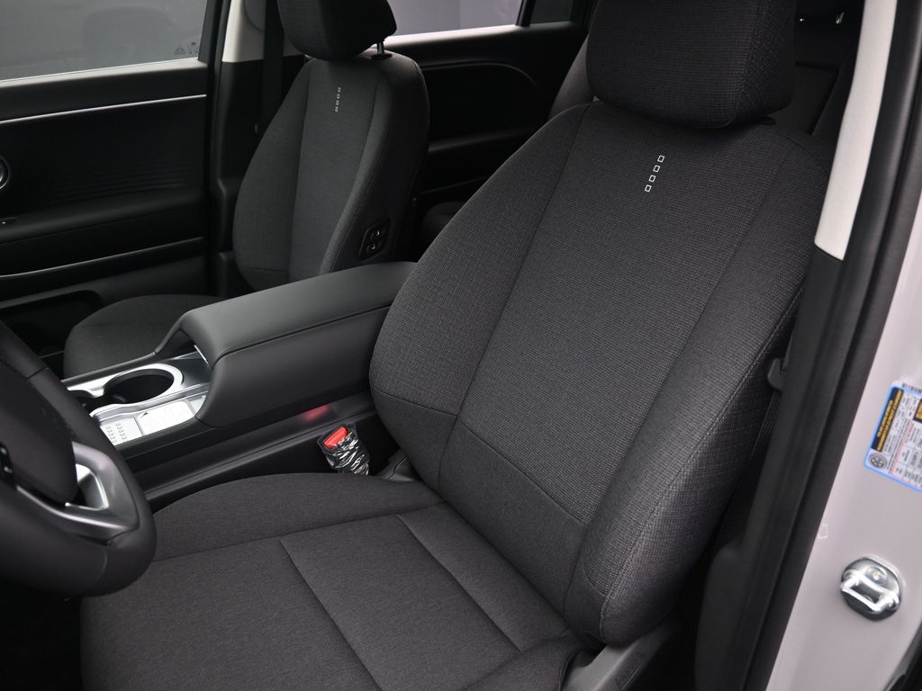 2026 Hyundai IONIQ 9 SE - Photo 7