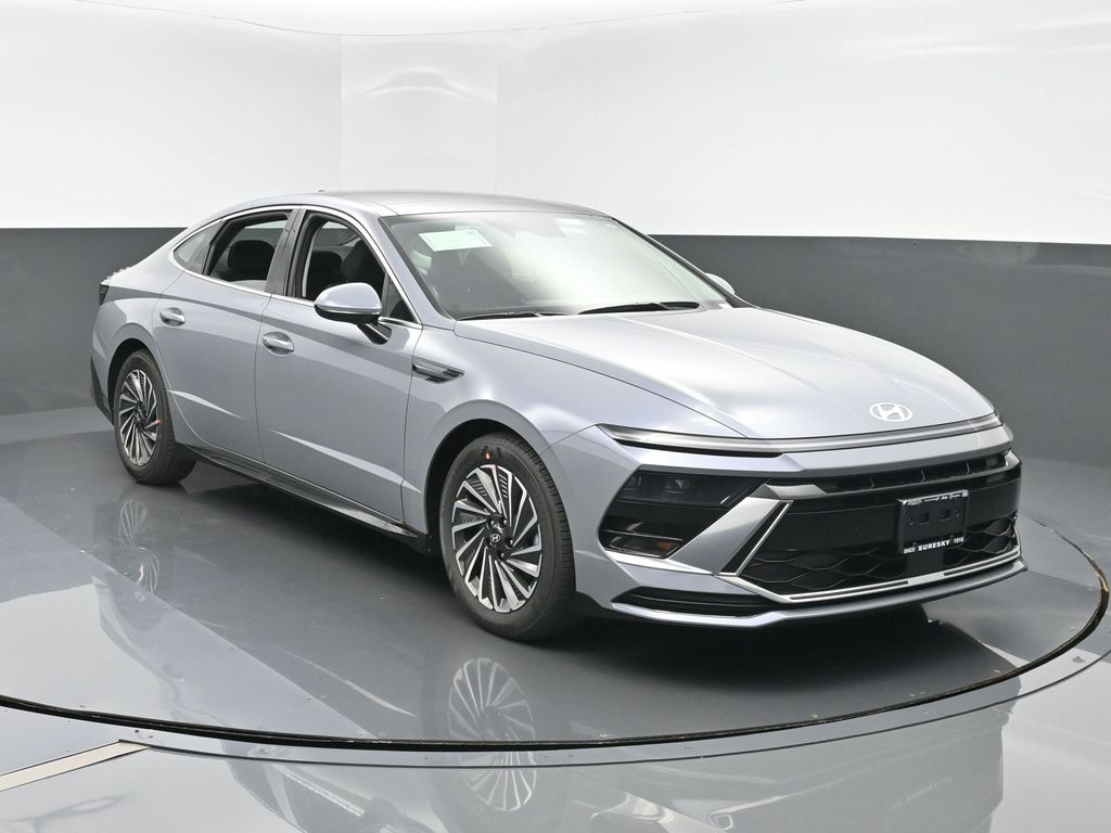 2026 Hyundai Sonata Hybrid SEL's photo
