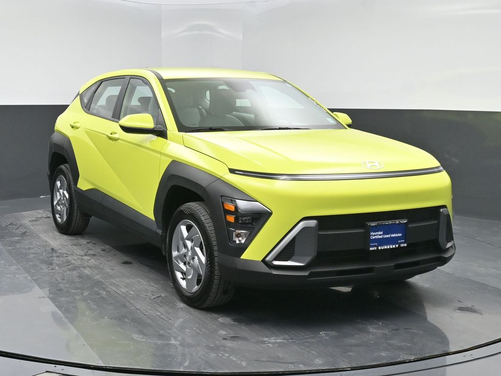 2025 Hyundai Kona SE's photo