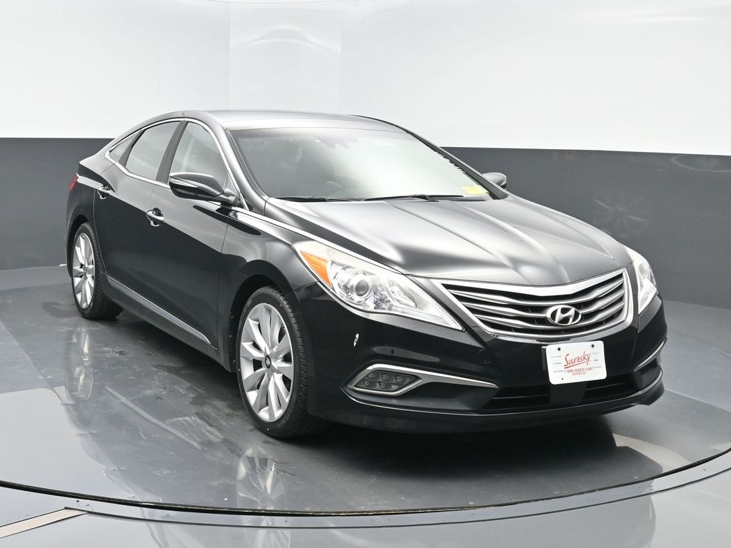 2017 Hyundai Azera Limited's photo