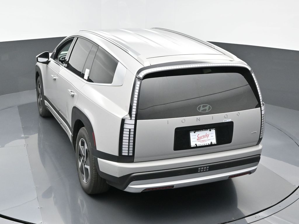 2026 Hyundai IONIQ 9 SE - Photo 9