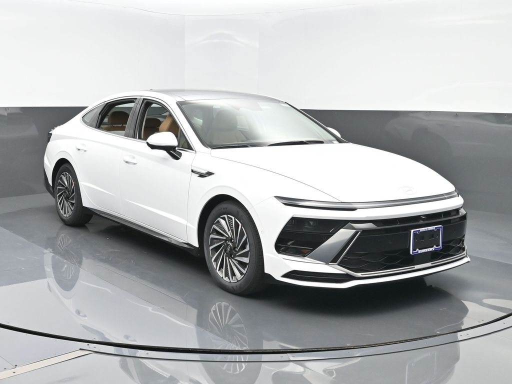 2026 Hyundai Sonata Hybrid Limited's photo