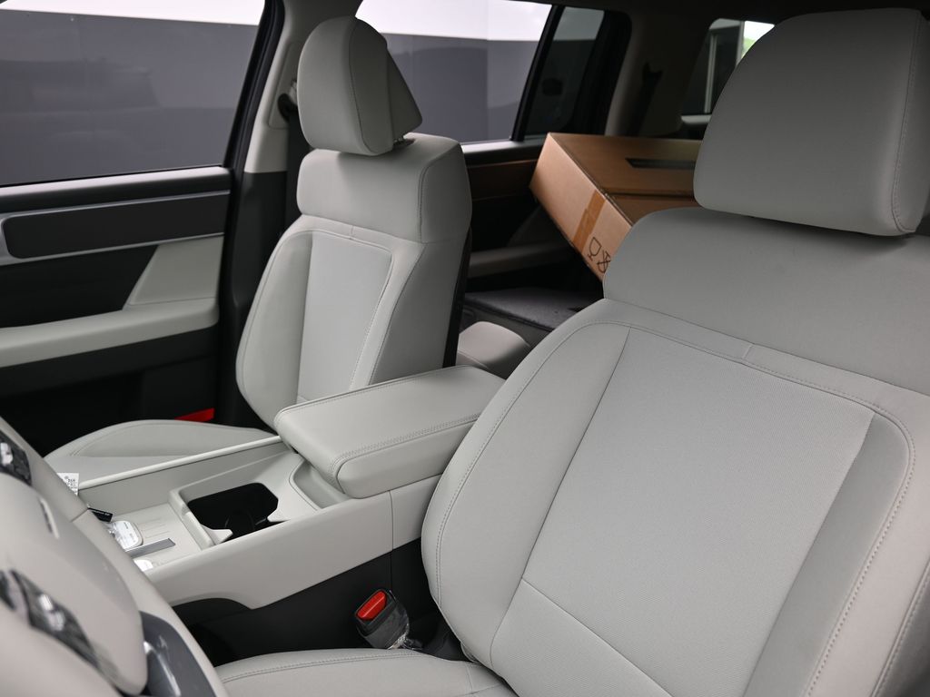 2026 Hyundai Santa Fe SE - Photo 7