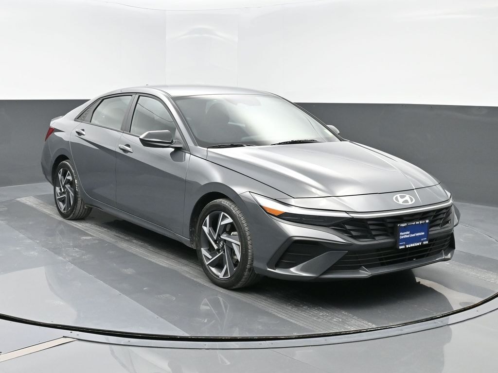 Used 2025 Hyundai Elantra SEL Sport Sedan
