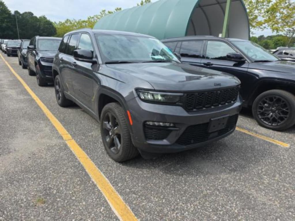 Used 2023 Jeep Grand Cherokee Limited Sport Utility