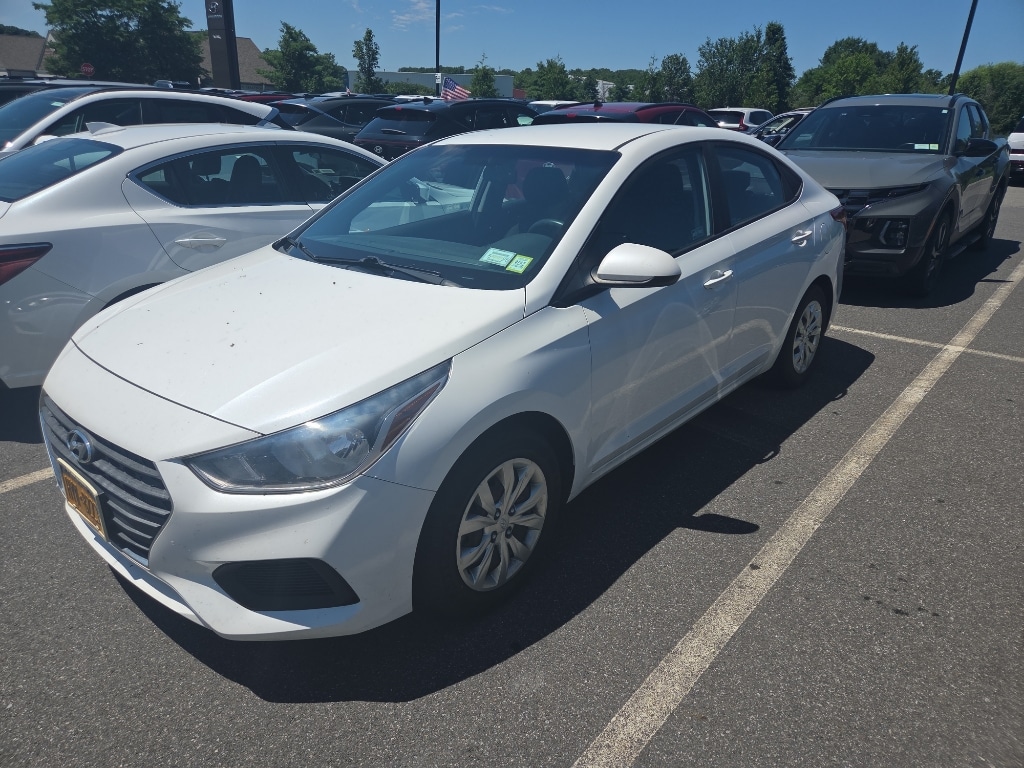 Used 2018 Hyundai Accent SE with VIN 3KPC24A32JE025367 for sale in Goshen, NY