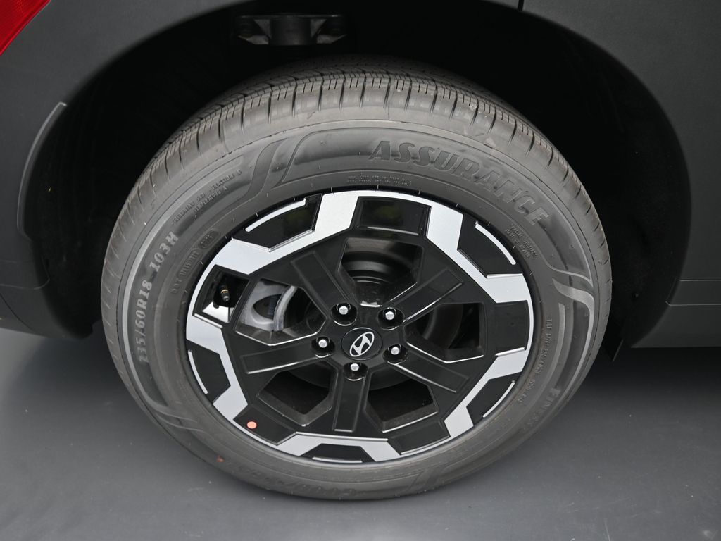 2026 Hyundai Santa Fe SE photo 2