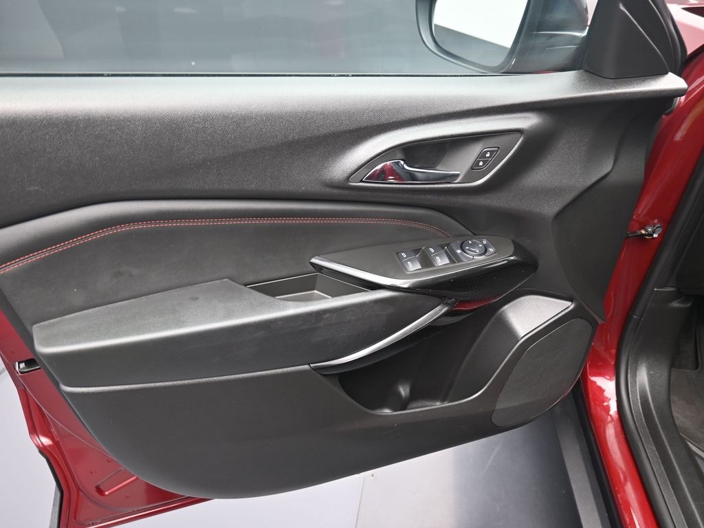 Used 2024 Chevrolet Trax 2RS SUV