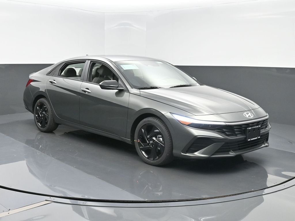 2026 Hyundai Elantra SEL's photo