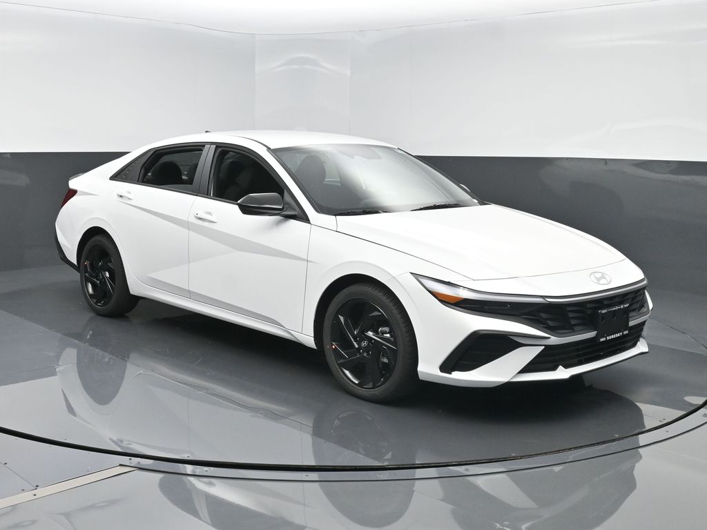 2026 Hyundai Elantra SEL's photo