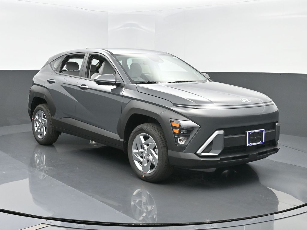 2026 Hyundai Kona SE's photo