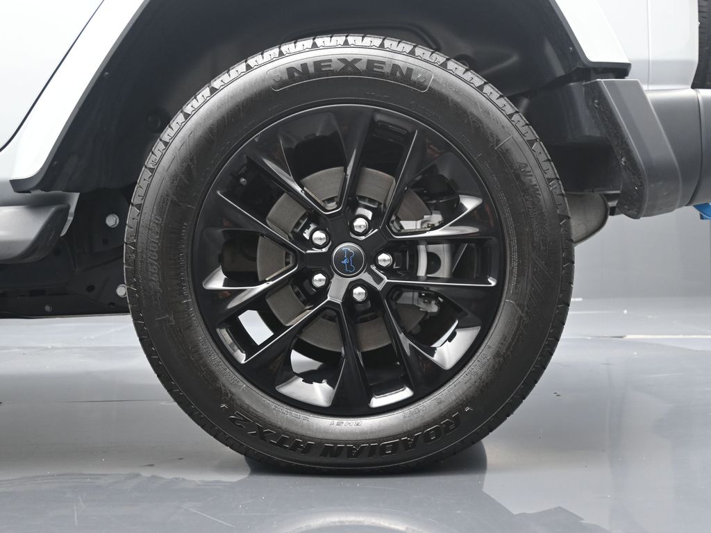 1C4RJXP6XRW230016