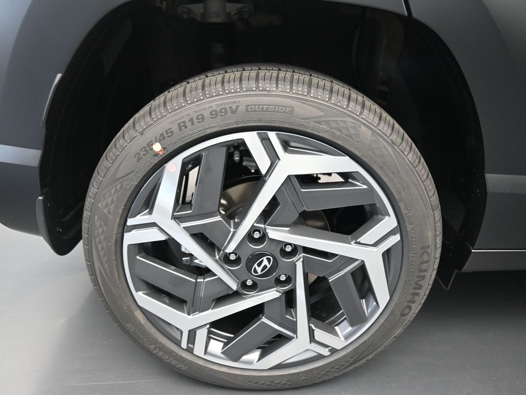 2026 Hyundai Kona SEL photo 2