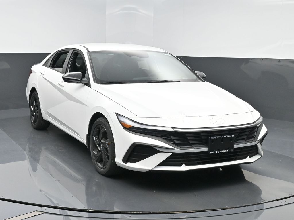 New 2026 Hyundai Elantra SEL Sport Sedan