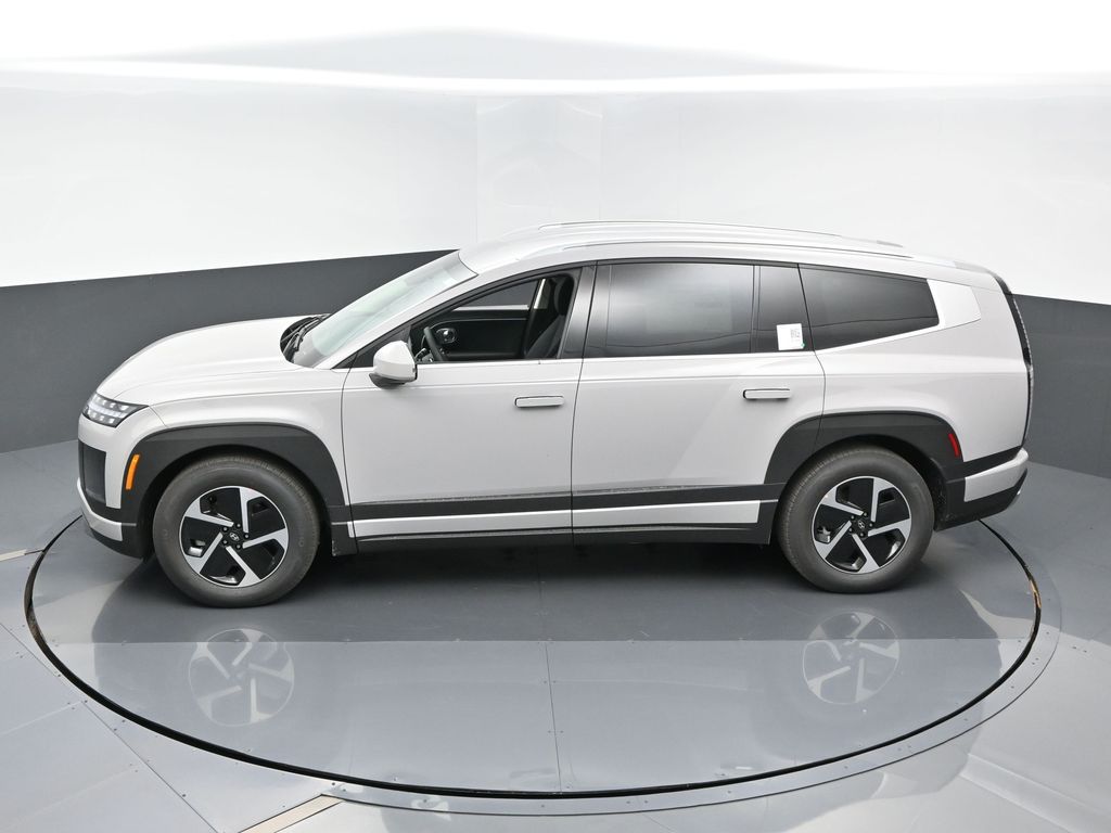 2026 Hyundai IONIQ 9 SE - Photo 12