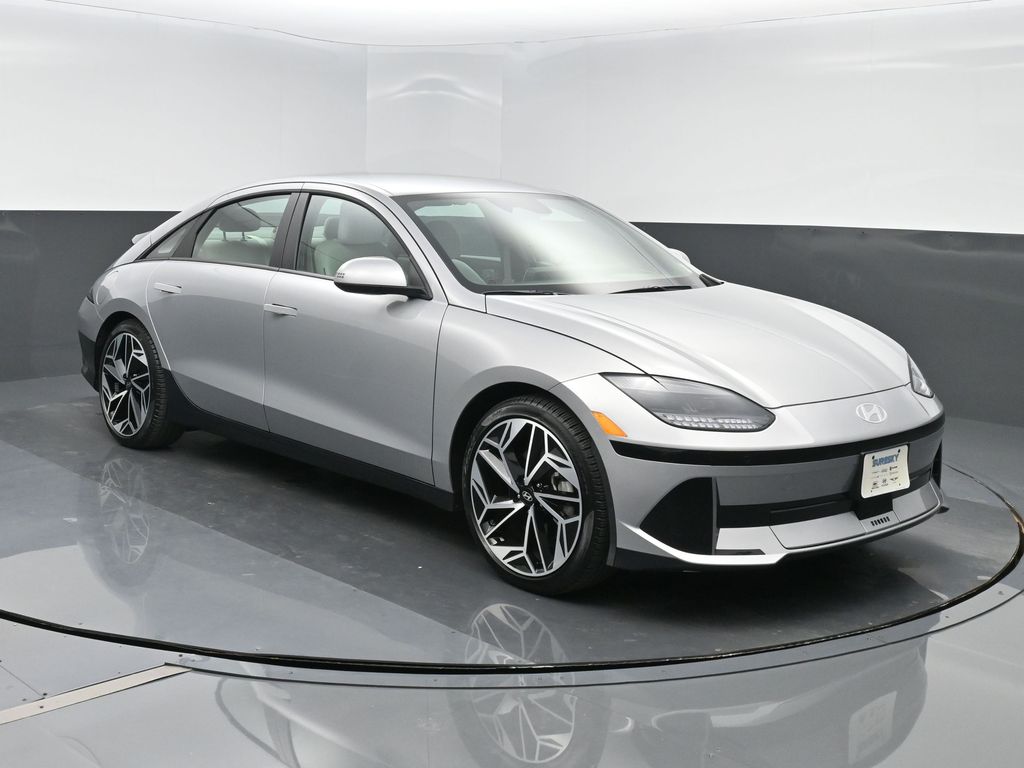 2024 Hyundai Ioniq 6 SEL AWD's photo