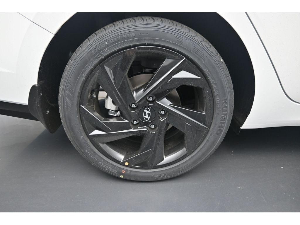 New 2026 Hyundai Elantra SEL Sport Sedan
