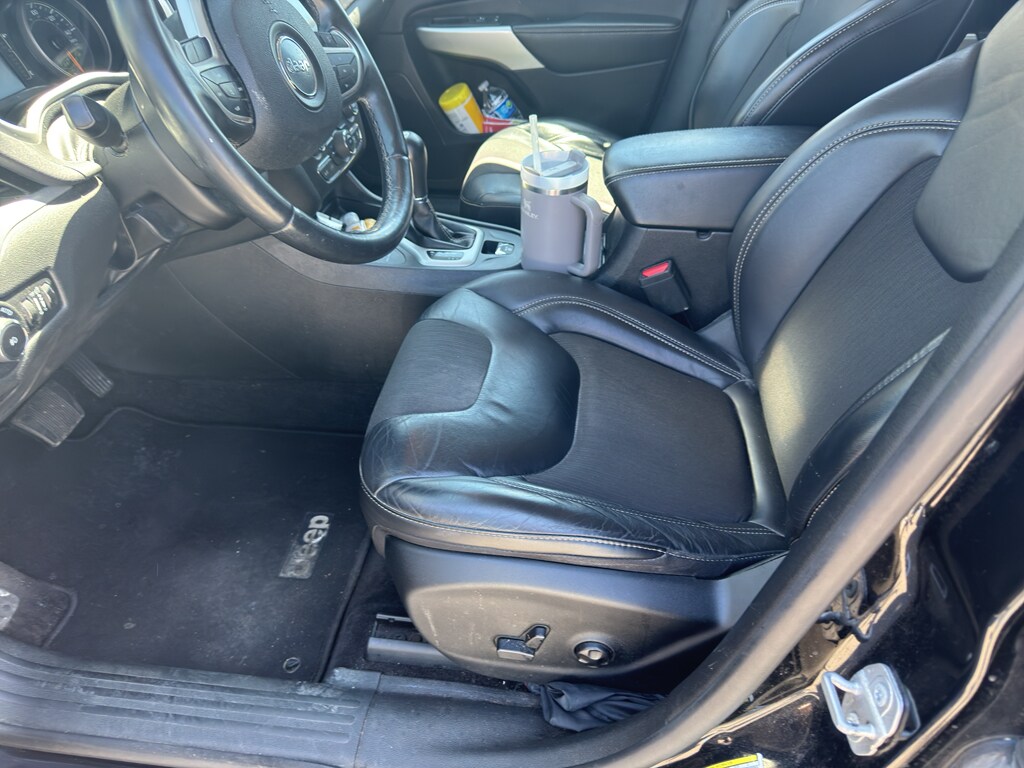 Used 2018 Jeep Cherokee Latitude Plus Sport Utility