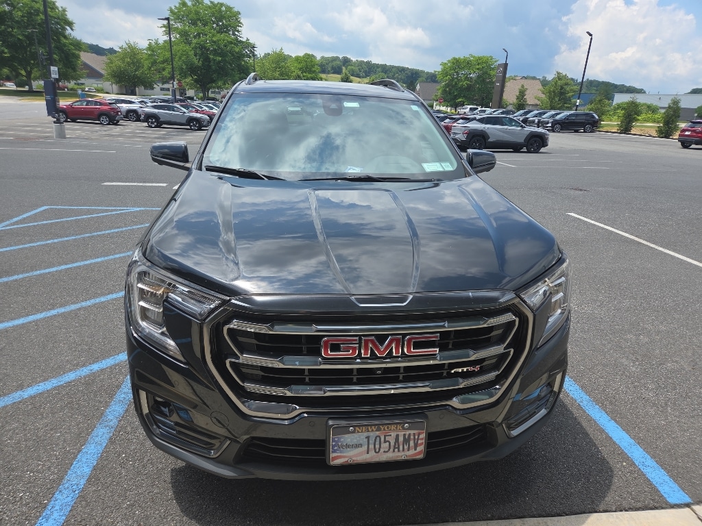 2022 GMC Terrain AT4 AWD's photo