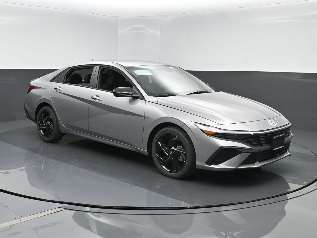 2026 Hyundai Elantra SEL's photo