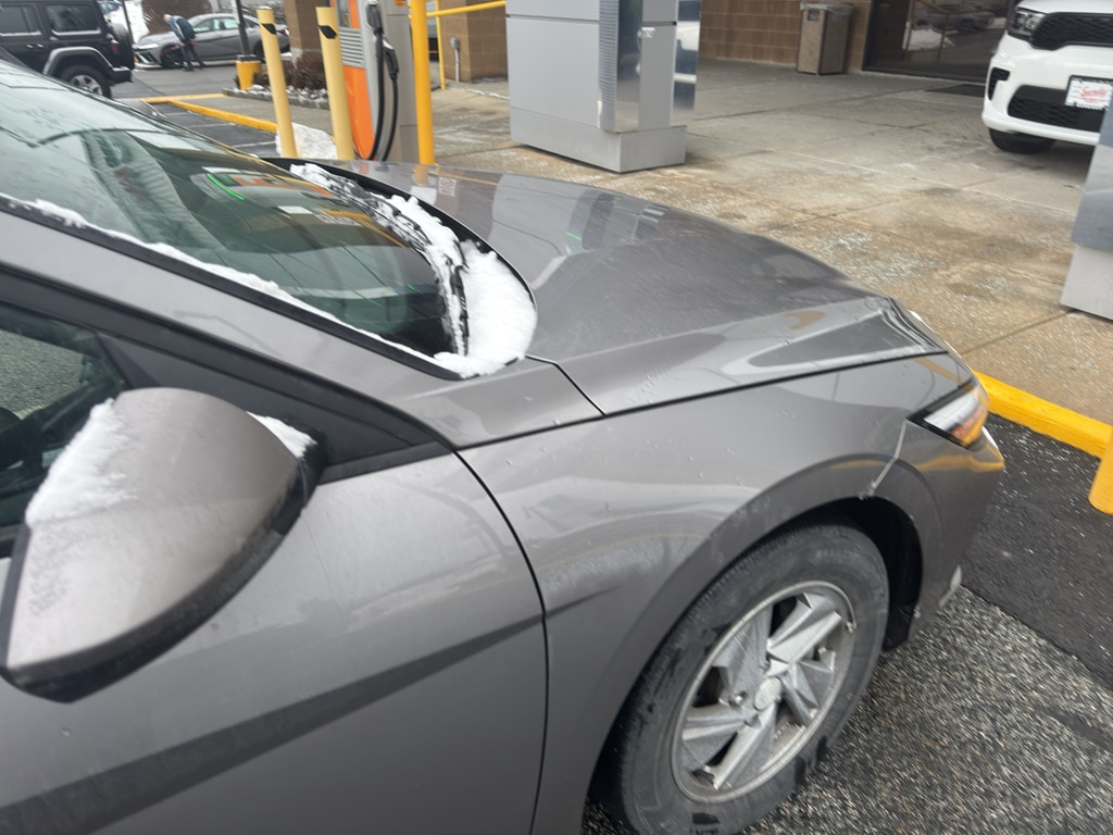 Used 2024 Hyundai Elantra SE Sedan