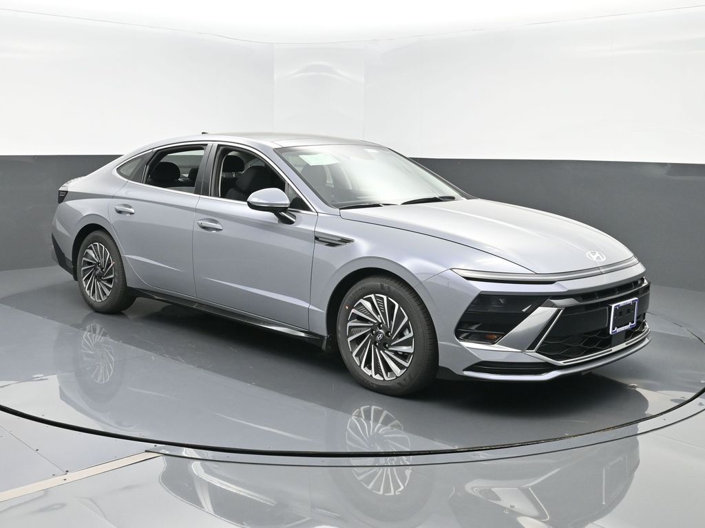2026 Hyundai Sonata Hybrid SEL's photo