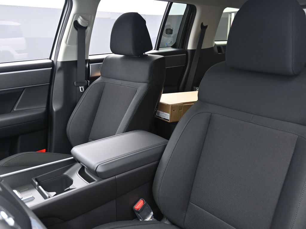2026 Hyundai Santa Fe SE - Photo 7