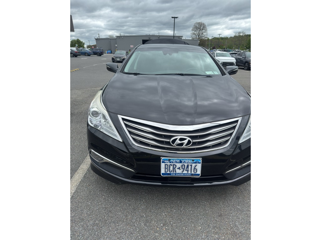 2017 Hyundai Azera Limited's photo