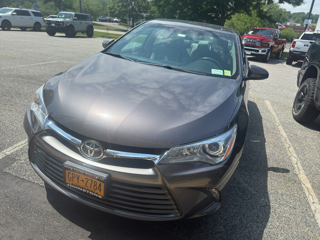 Used 2015 Toyota Camry LE Sedan