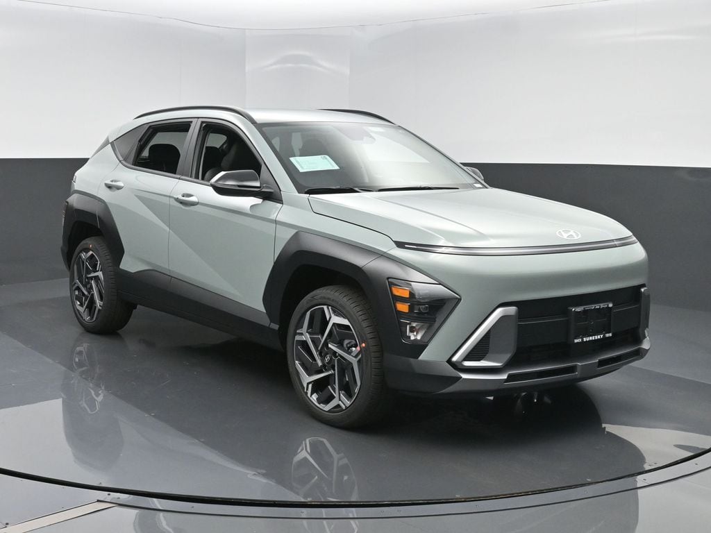 2026 Hyundai Kona SEL Premium's photo