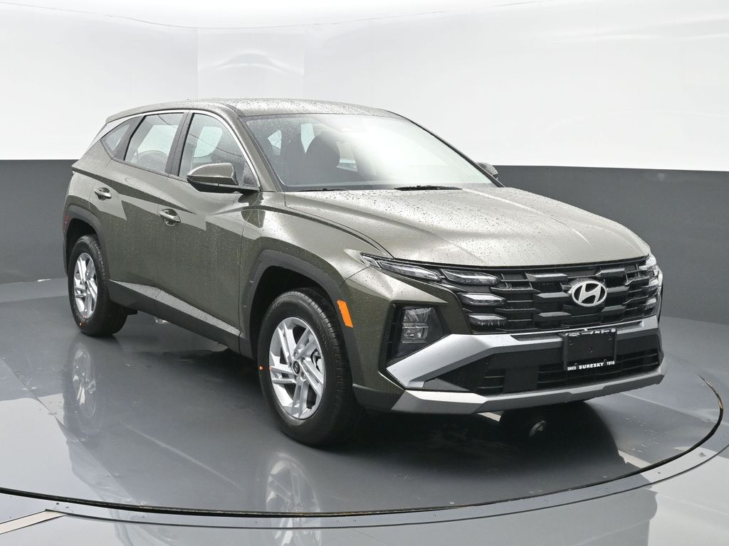 2026 Hyundai Tucson SE's photo