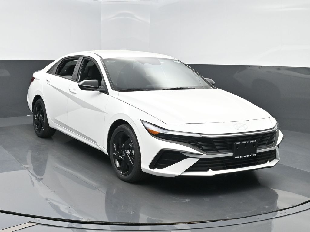 2026 Hyundai Elantra 2.0 SEL Sport IVT's photo