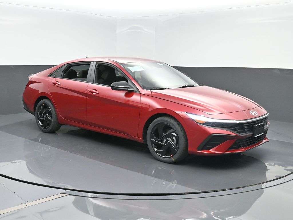 2026 Hyundai Elantra SEL's photo