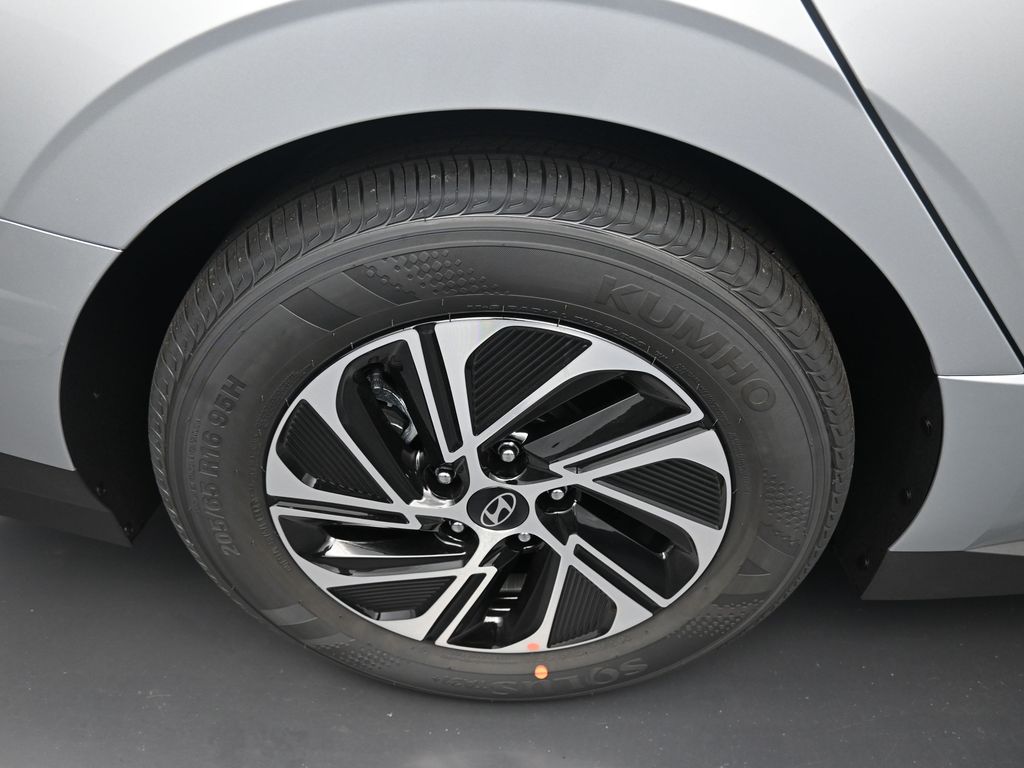 2026 Hyundai Sonata Hybrid Blue photo 2