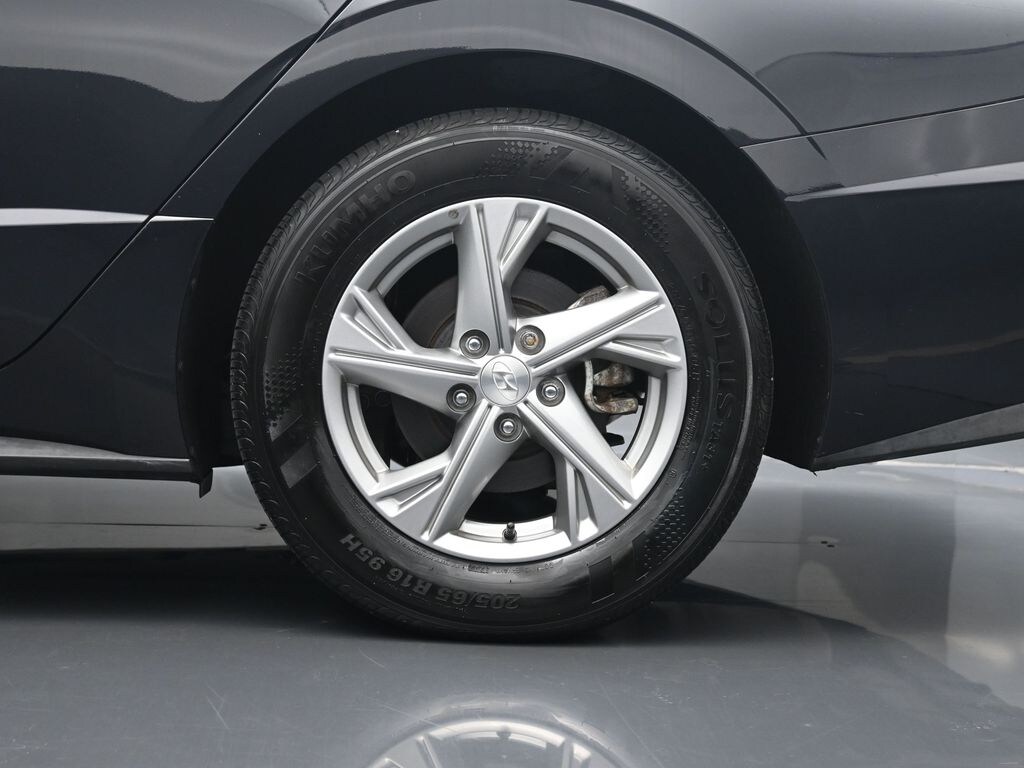 Used 2023 Hyundai Sonata SE Sedan