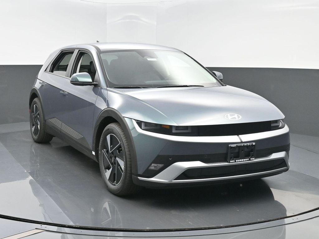 2026 Hyundai IONIQ 5 SEL's photo