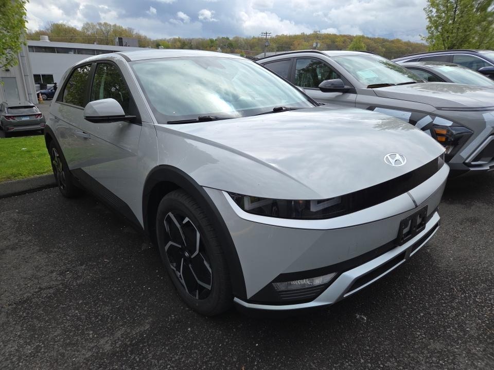 Used 2024 Hyundai IONIQ 5 SE with VIN KM8KMDDF3RU288519 for sale in Goshen, NY