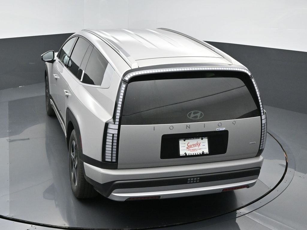 2026 Hyundai IONIQ 9 SE - Photo 9