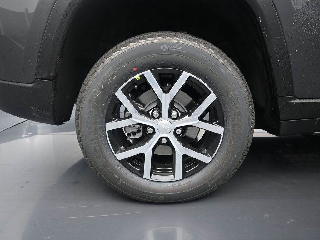 Used 2025 Jeep Grand Cherokee Limited SUV