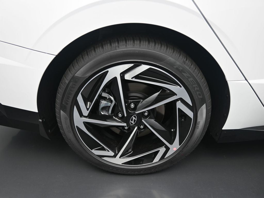 2026 Hyundai Sonata SEL Sport photo 2