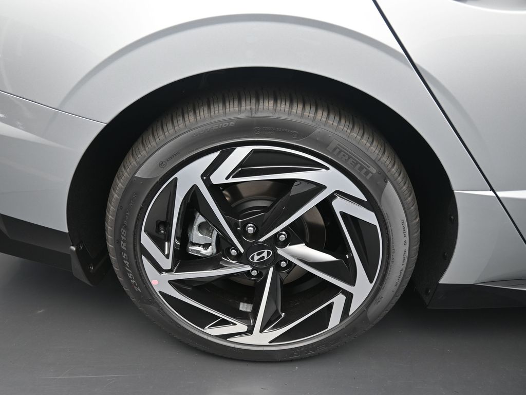 2026 Hyundai Sonata SEL Sport photo 2