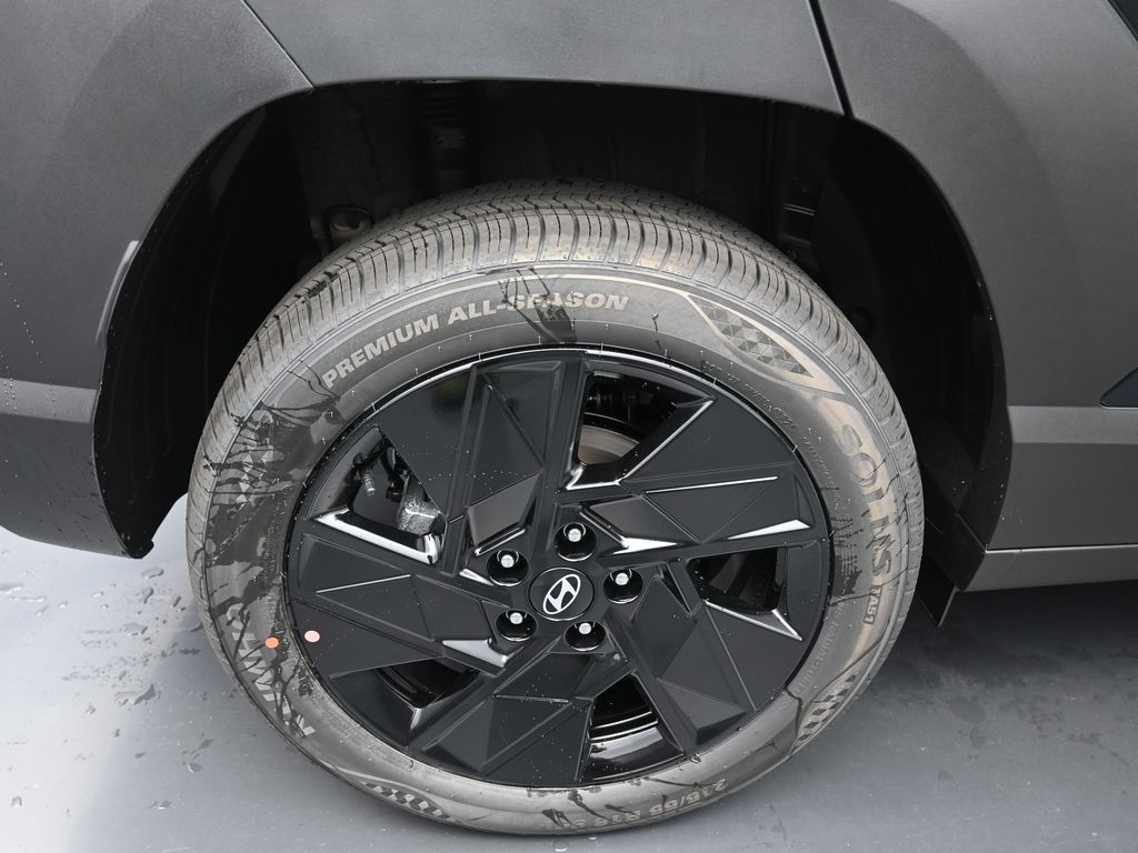 2026 Hyundai Kona SEL photo 2