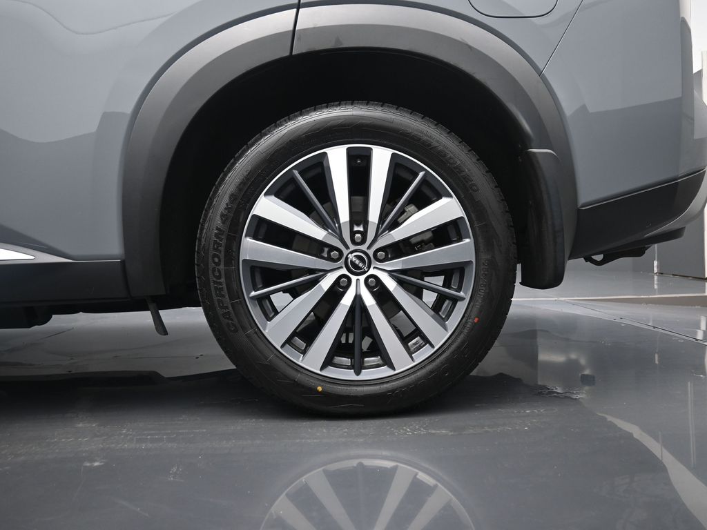 Used 2022 Nissan Pathfinder Platinum with VIN 5N1DR3DJ7NC263907 for sale in Goshen, NY