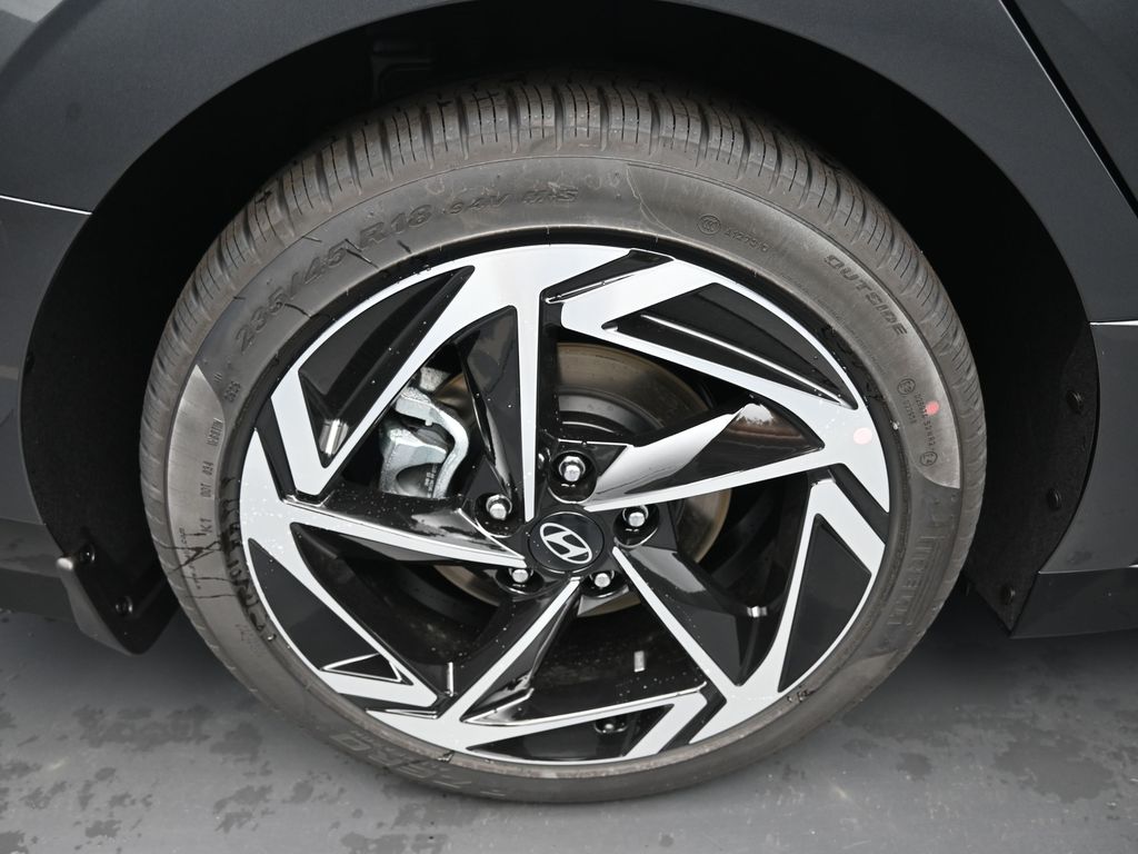 2026 Hyundai Sonata SEL Sport photo 2